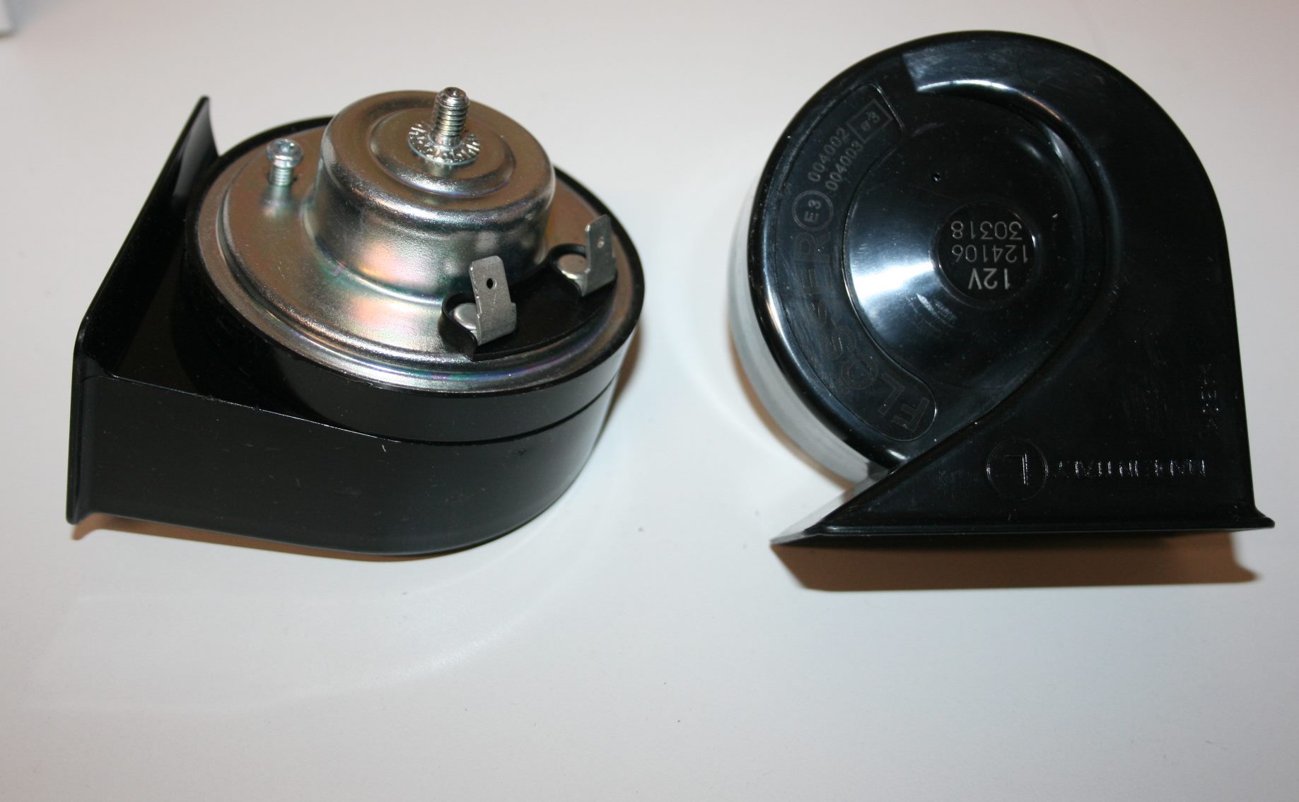 Hupen PORSCHE 924 944 968 928 HIGH + LOW TONE HORN OEM