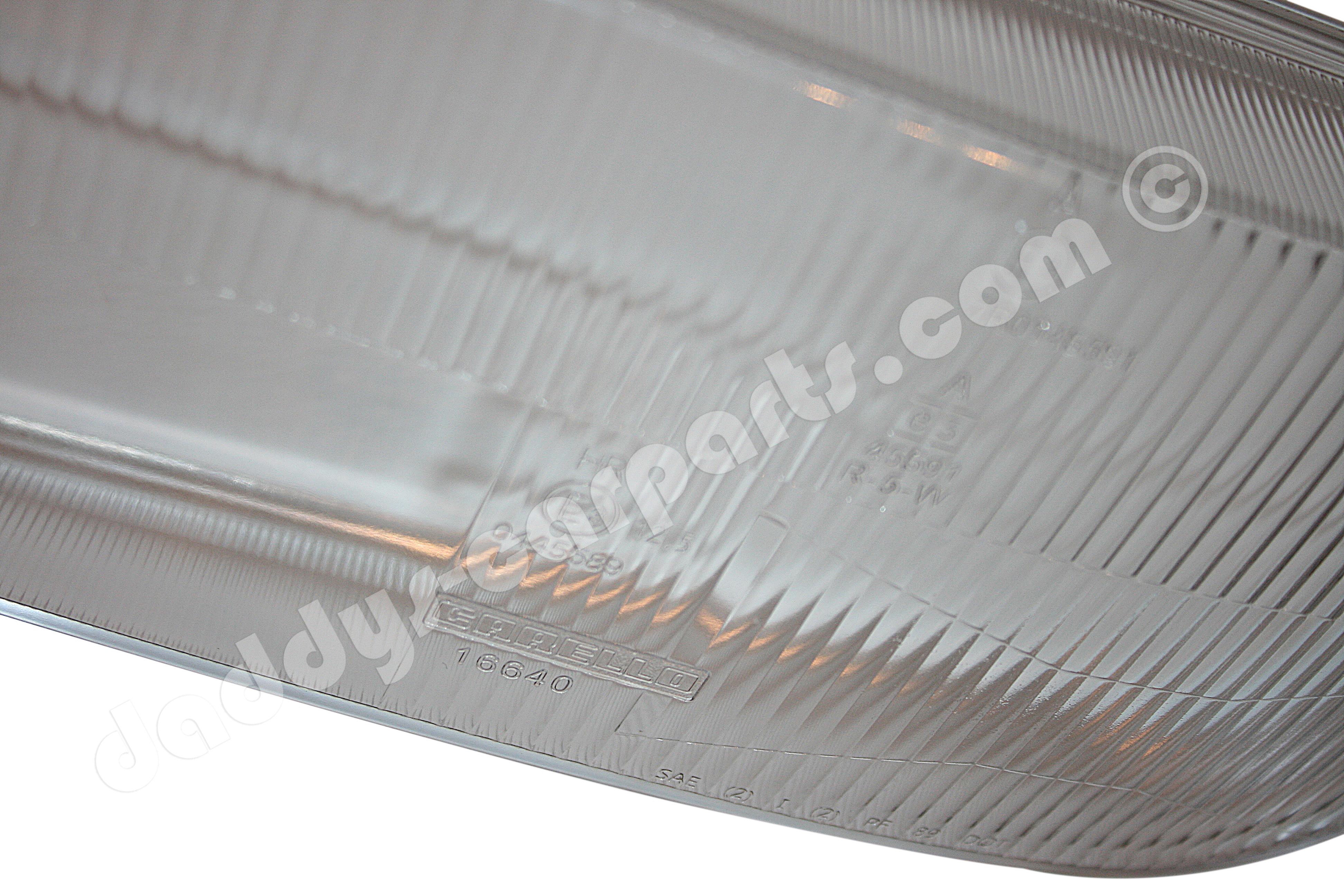 0445589-Ferrari-klar-Nummer